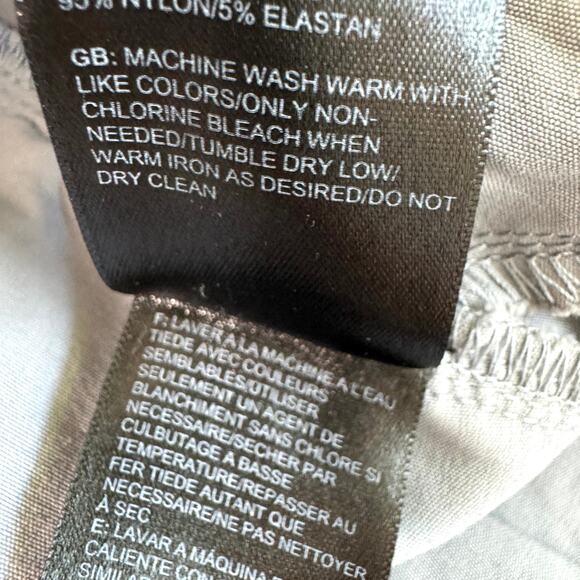 The North Face Women Nylon Stretch Active Shorts Size 12 Lightweight Hiking Gray - Picture 10 of 11